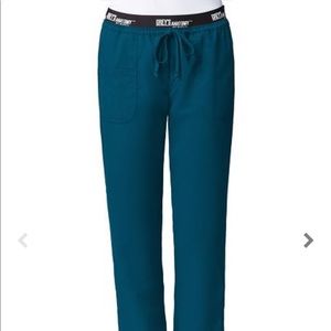 Grey’s Anatomy active scrub pants